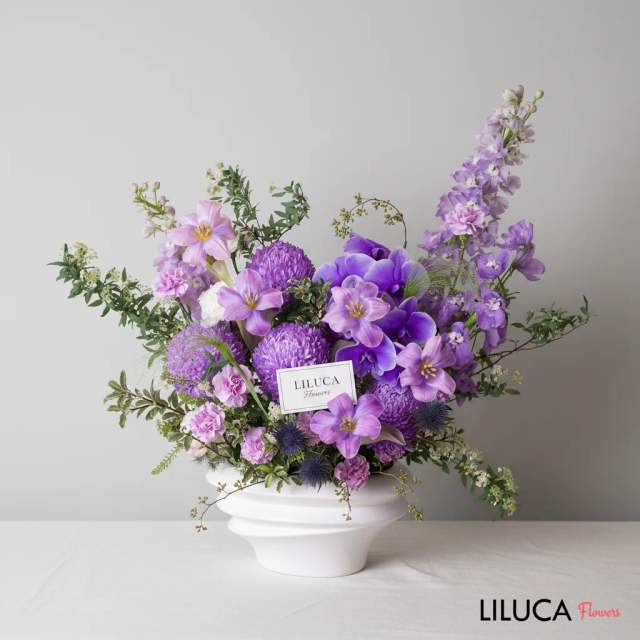 Bình cúc mẫu đơn mix tulip tím Lavender Dream