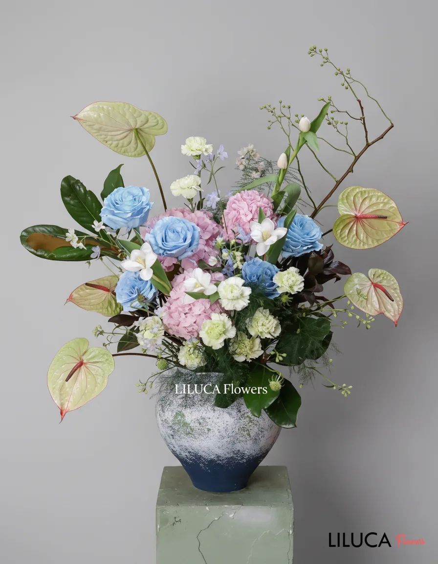 Bình hồng mix tú cầu xanh Azure Dream