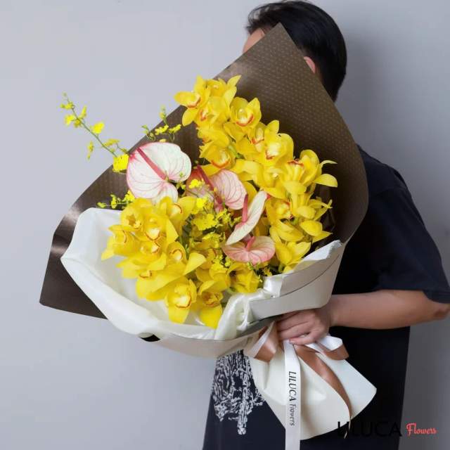 Bó địa lan vàng Golden Amber Glow